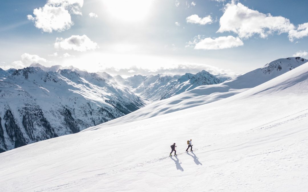 Voor het eerst skiën in de bergen? 4 tips voor een onvergetelijke wintersportvakantie